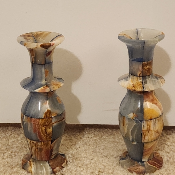 Elegant Handcrafted Onyx Vases 6" Decorative Accent Piece Set Of 2 - Picture 1 of 5